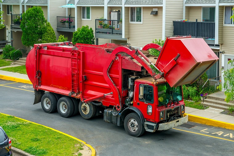 Clearing Out Spaces Quickly with Professional Junk Removal for Apartments