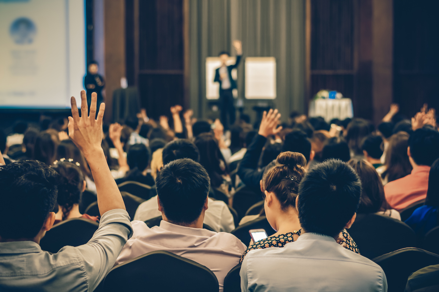 Boost Engagement: Proven Emcee Techniques for Tech Seminars
